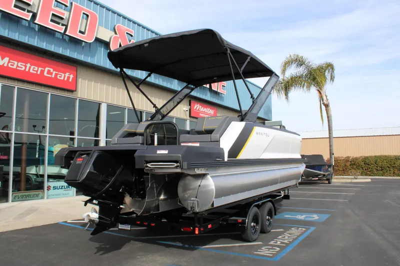 Slide: The Image of Manitou 22MAX Explore Switchback 2025 - 3