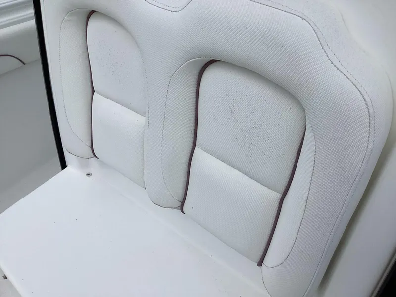 Slide: The Image of White cushioned seat on 2018 Sea Hunt Gamefish 27 boat. - 30