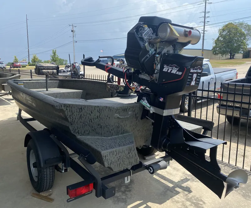 Slide: The Image of War Eagle 750 Gladiator 2025 - 9