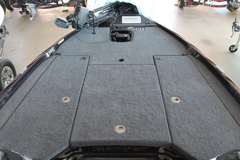 Slide: The Image of Ranger Boats Z519R Cup-Equipped 2025 - 11