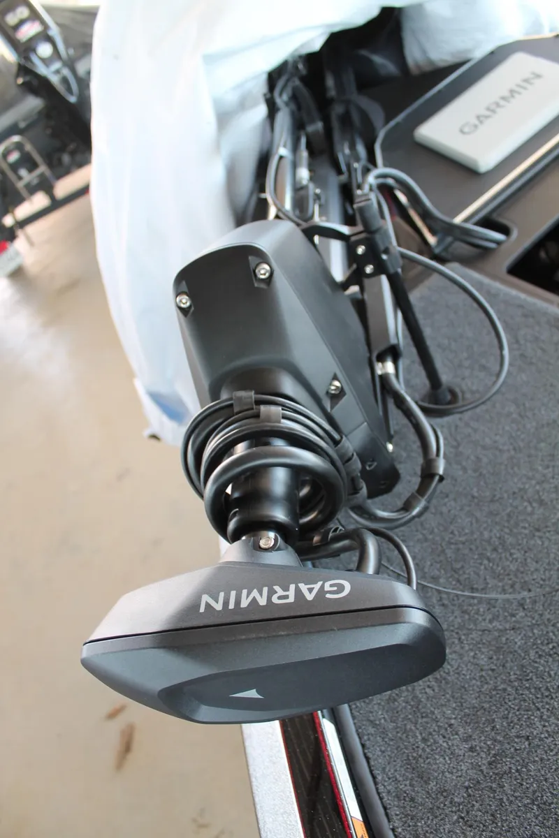 Slide: The Image of Ranger Boats Z519R Cup-Equipped 2025 - 13