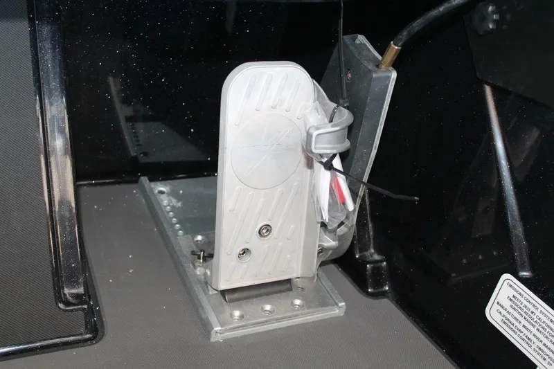 Slide: The Image of Ranger Boats Z519R Cup-Equipped 2025 - 22