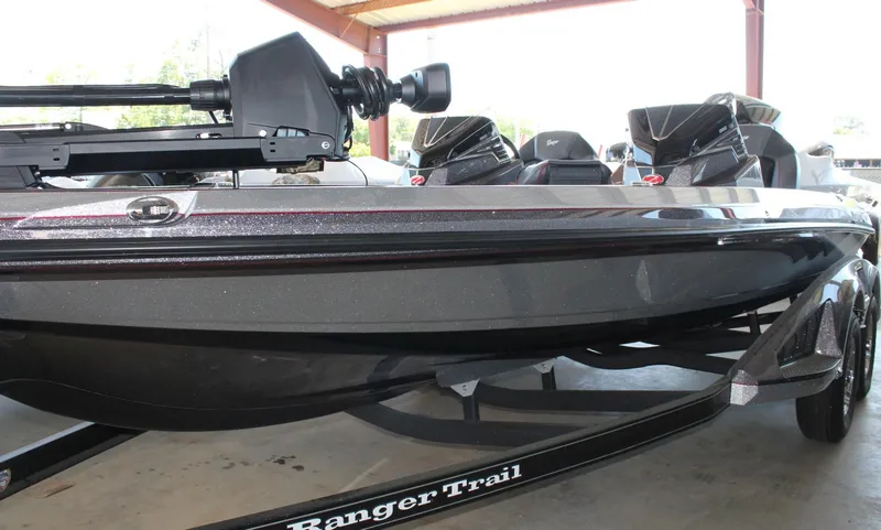 Slide: The Image of Ranger Boats Z519R Cup-Equipped 2025 - 3