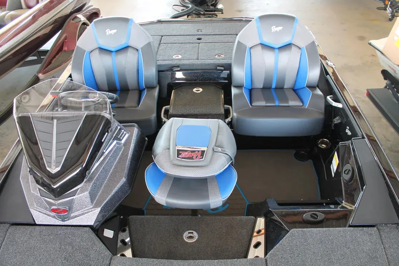 Slide: The Image of Ranger Boats Z519R Cup-Equipped 2025 - 11