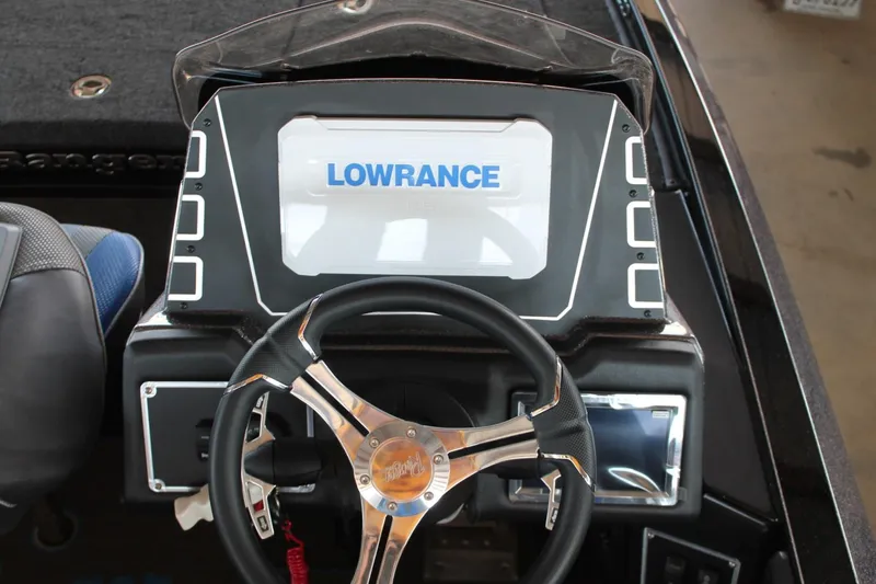 Slide: The Image of Ranger Boats Z519R Cup-Equipped 2025 - 20
