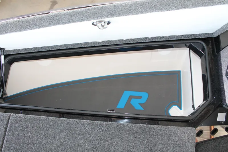 Slide: The Image of Ranger Boats Z519R Cup-Equipped 2025 - 23