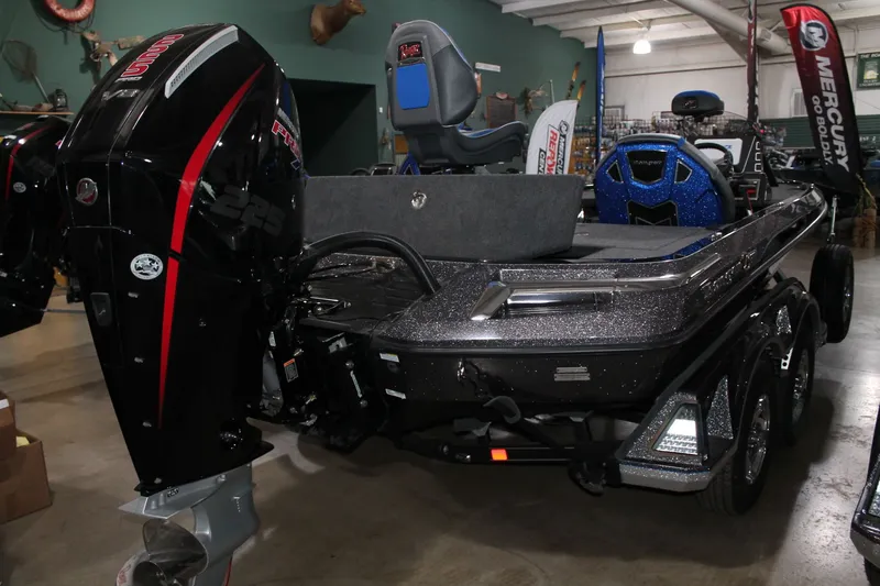 Slide: The Image of Ranger Boats Z519R Cup-Equipped 2025 - 34