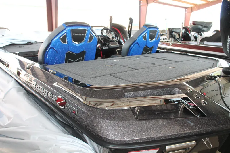 Slide: The Image of Ranger Boats Z519R Cup-Equipped 2025 - 4