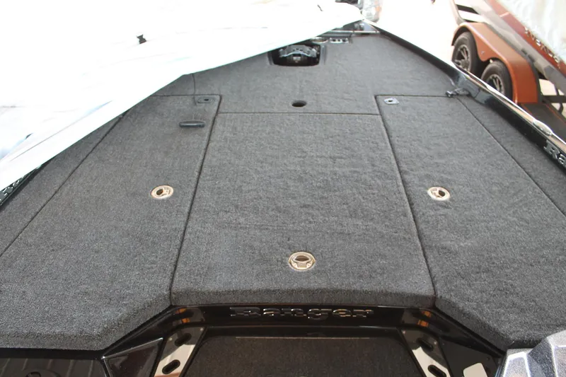 Slide: The Image of Ranger Boats Z519R Cup-Equipped 2025 - 8