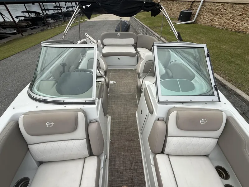 Slide: The Image of Crownline Boats Eclipse E1 XS 2017 - 10