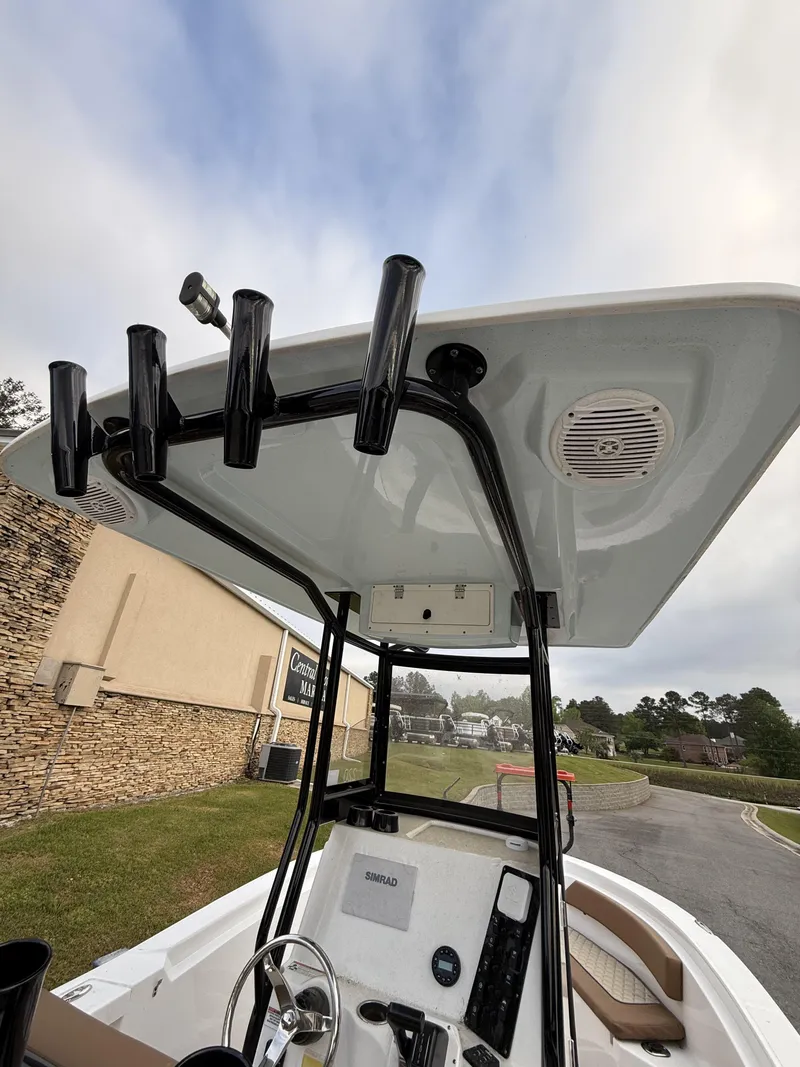 Slide: The Image of Polar 220 CC 2025 - 5