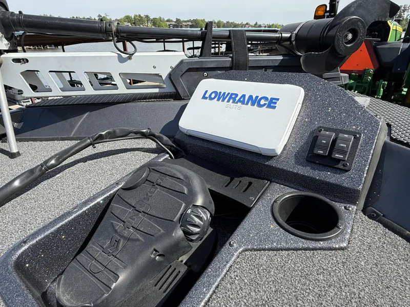 Slide: The Image of 2020 Ranger RT198P boat dashboard with Lowrance Elite fish finder and control panel. - 8