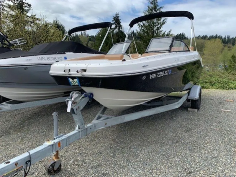 Slide: The Image of Bayliner DX 2050 2019 - 1