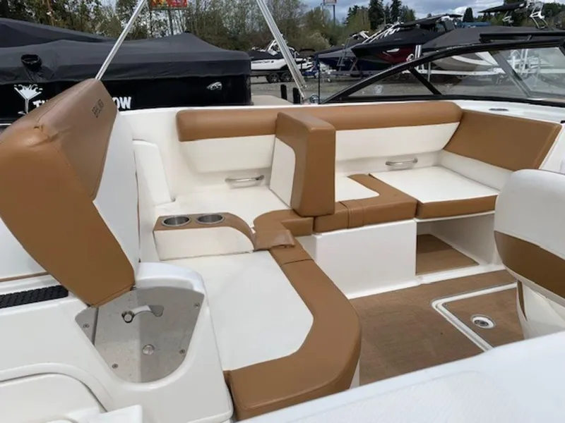 Slide: The Image of Bayliner DX 2050 2019 - 6