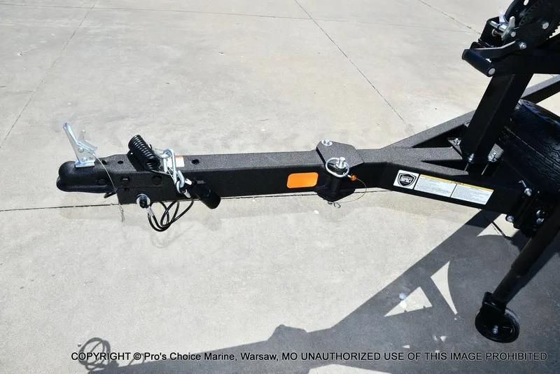 Slide: The Image of Tracker Pro Guide V-175 Walk-Thru 2025 - 26