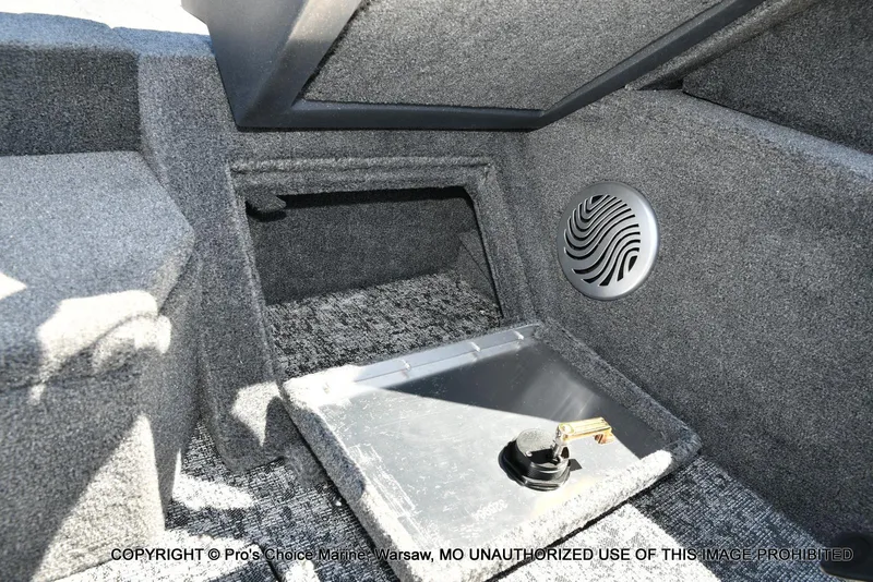 Slide: The Image of Tracker Pro Guide V-175 Walk-Thru 2025 - 43