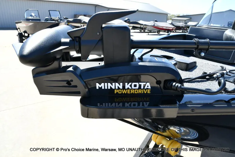 Slide: The Image of 2025 Tracker Pro Guide V-175 Combo with Minn Kota PowerDrive motor. - 23