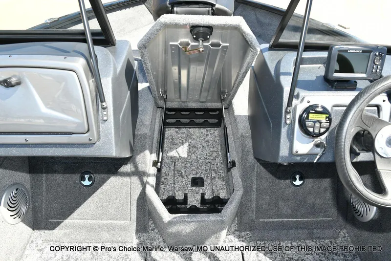 Slide: The Image of Tracker Pro Guide V-175 Combo 2025 - 50