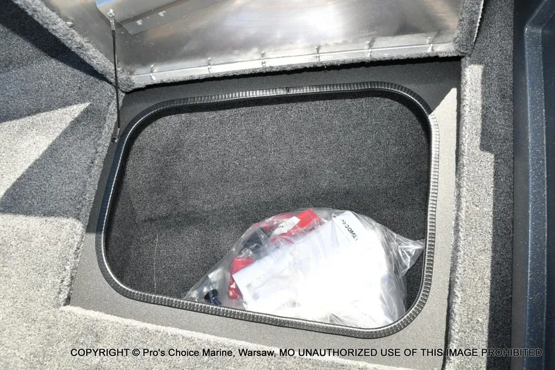 Slide: The Image of Tracker Pro Guide V-175 Combo 2025 - 55