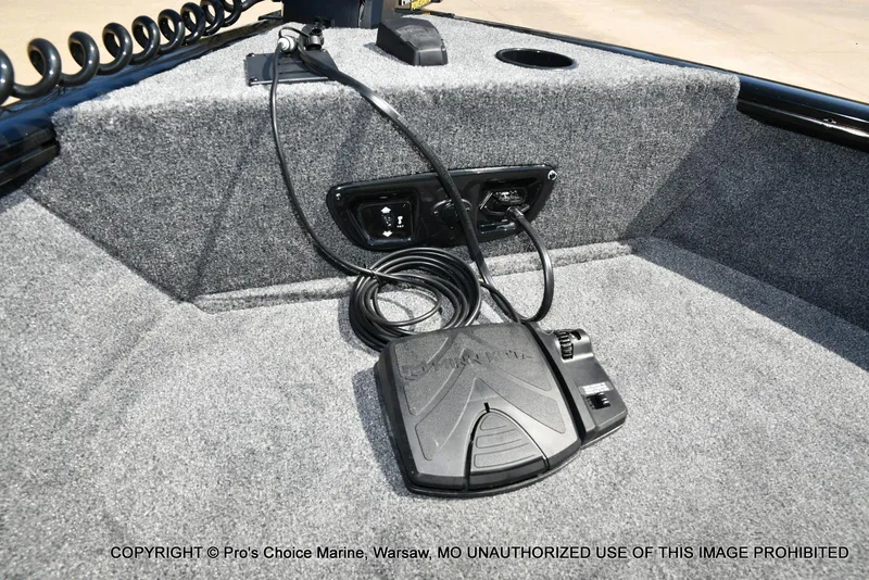 Slide: The Image of Tracker Pro Guide V-175 Combo 2025 - 58