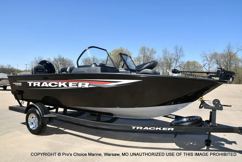 Slide: The Image of Tracker Pro Guide V-175 Combo 2025 - 84