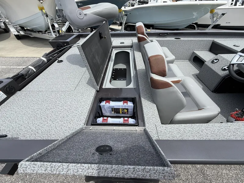 Slide: The Image of G3 Sportsman 1710 2025 - 5