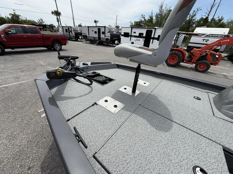 Slide: The Image of G3 Sportsman 1710 2025 - 9