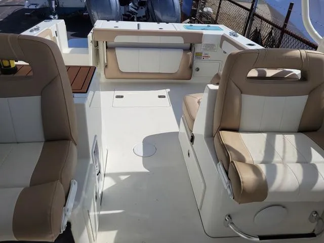 Slide: The Image of Parker Marine 2540 DC 2019 - 13