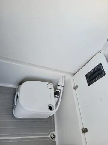 Slide: The Image of Parker Marine 2900 Center Console 2025 - 13