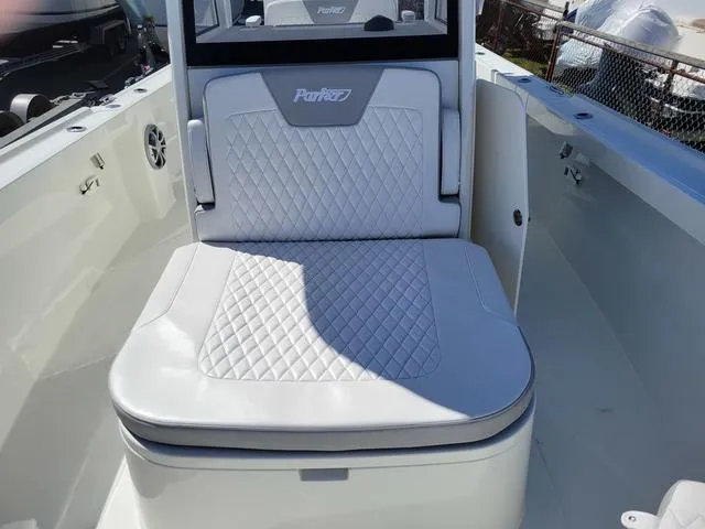Slide: The Image of Parker Marine 2900 Center Console 2025 - 7