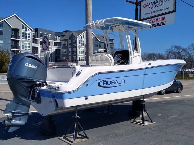 Slide: The Image of Robalo R242EX 2023 - 3