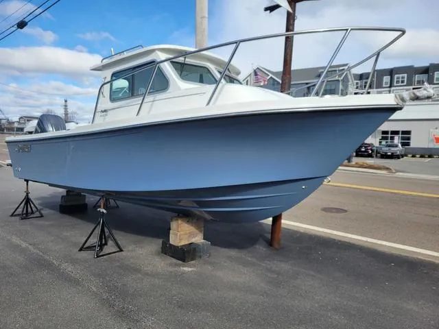 Slide: The Image of Parker Marine 2420 Sport Cabin 2024 - 3