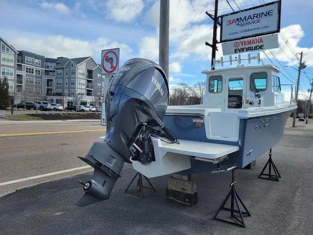 Slide: The Image of Parker Marine 2420 Sport Cabin 2024 - 4