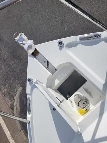 Slide: The Image of Parker Marine 2420 Sport Cabin 2024 - 5