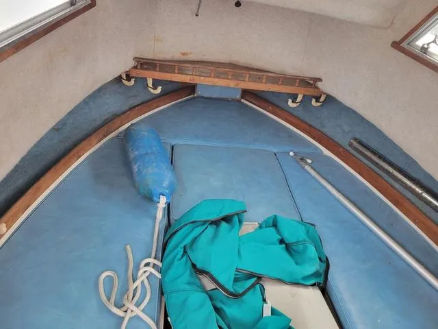 Slide: The Image of Grady-White 204 OVERNIGHTER 1988 - 6