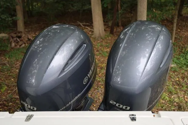 Slide: The Image of Parker Marine 2510 XLD Walkaround 2015 - 7