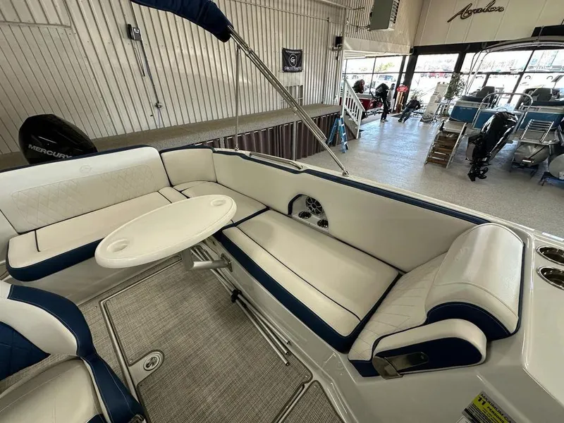 Slide: The Image of Crownline Boats Eclipse E230 XS 2024 - 10