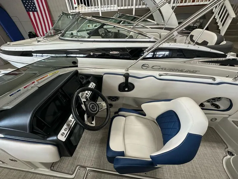 Slide: The Image of Crownline Boats Eclipse E230 XS 2024 - 12
