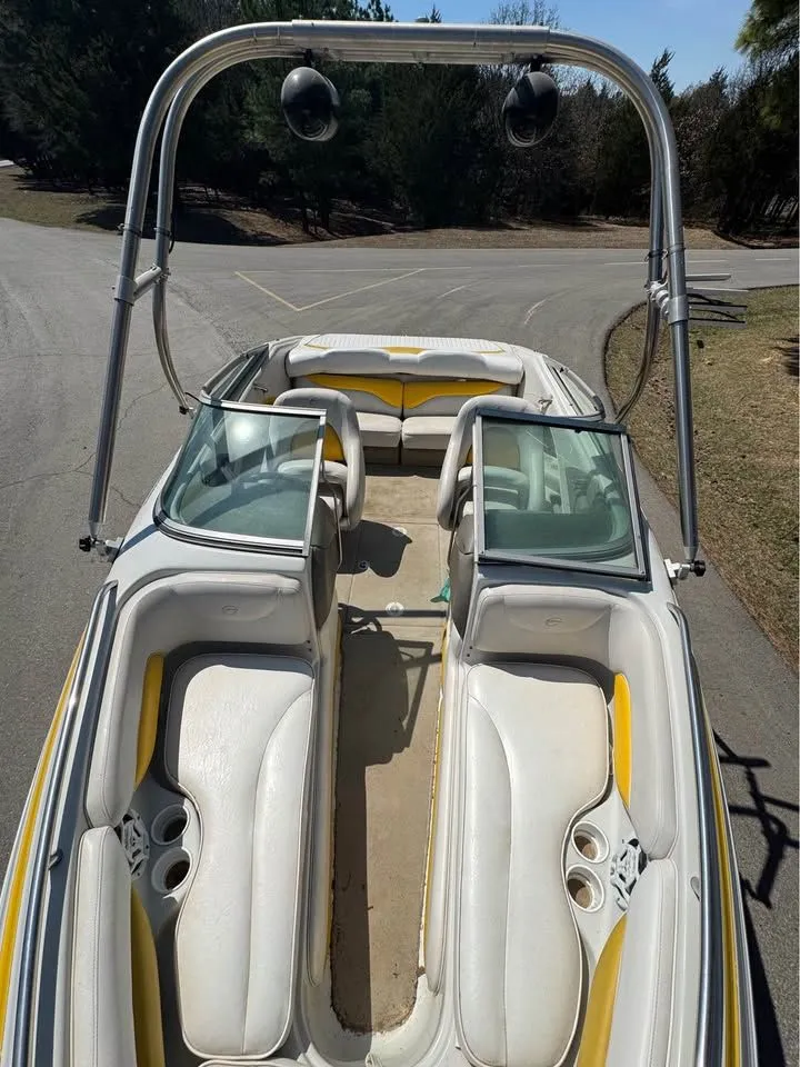 Slide: The Image of Crownline Boats 202 BR 2002 - 7