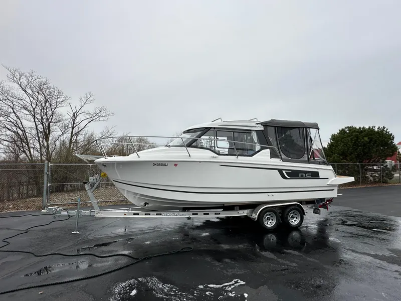 Slide: The Image of Jeanneau NC Weekender 795 Series 2 2022 - 19