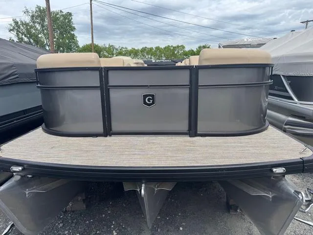 Slide: The Image of Godfrey Sweetwater 2286 SBX Tritoon - 150 Yamaha 2025 - 2