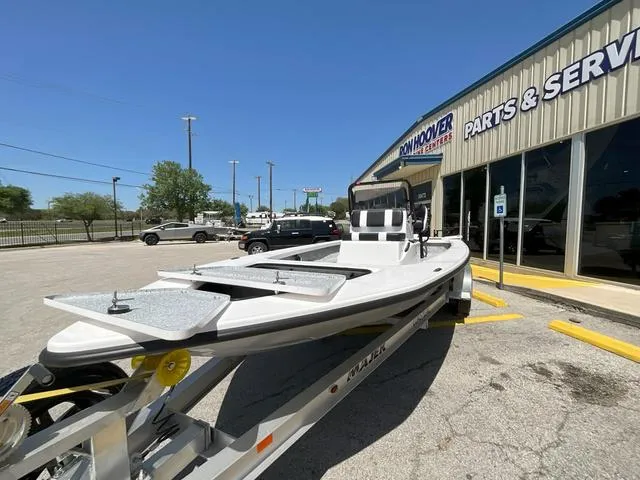 Slide: The Image of Majek 22 XTREME 2025 - 9