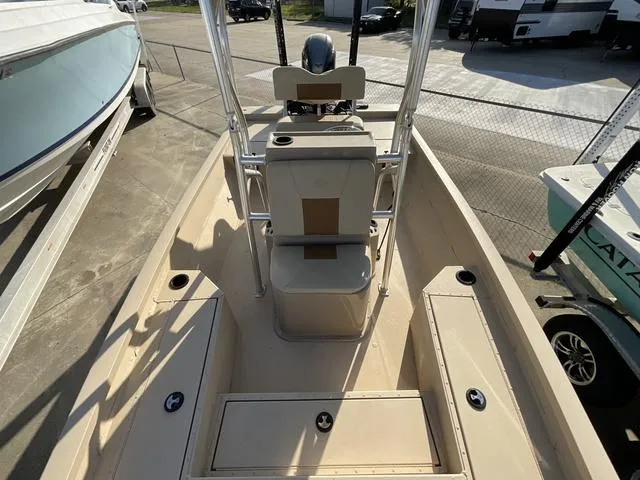 Slide: The Image of 2023 G3 BAY20GX boat interior with center console and seating. - 11