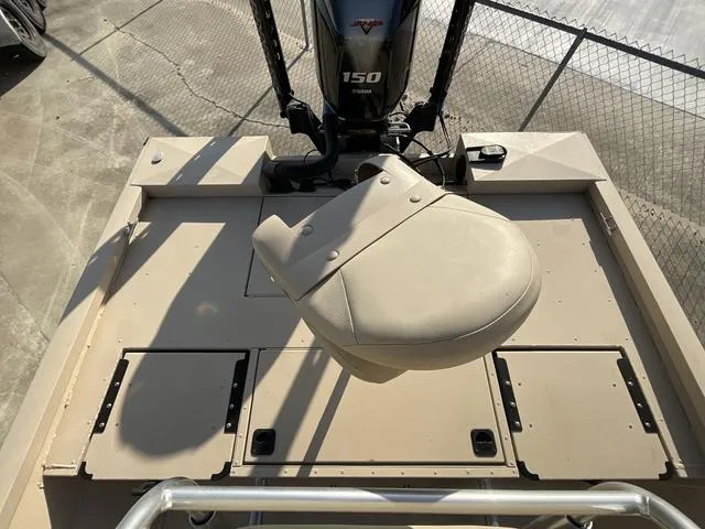 Slide: The Image of Fishing boat deck with seat and Yamaha 150 engine, G3 BAY20GX 2023 model. - 16