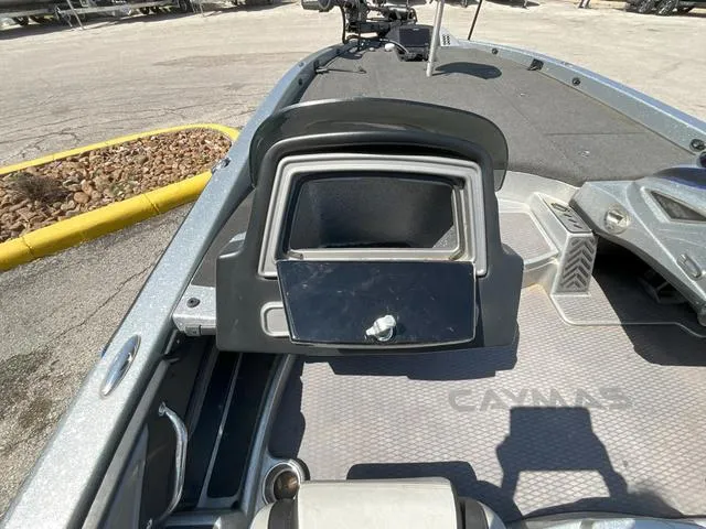 Slide: The Image of Caymas CX21 PRO DC 2021 - 18