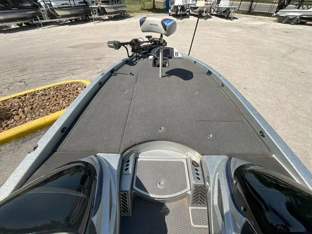 Slide: The Image of Caymas CX21 PRO DC 2021 - 20