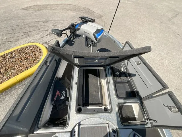 Slide: The Image of Caymas CX21 PRO DC 2021 - 23