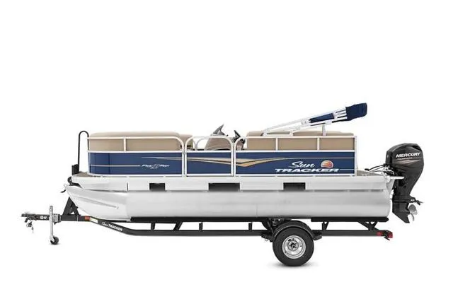 Slide: The Image of Sun Tracker Party Barge 18 DLX 2020 - 4