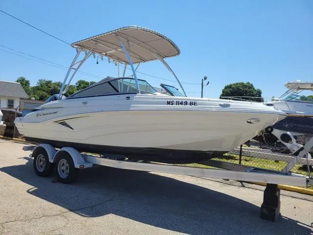 Slide: The Image of Crownline Boats E 215 XS 2019 - 1