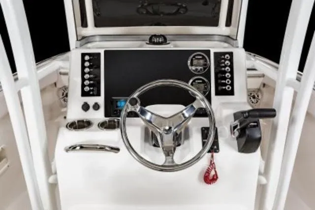 Slide: The Image of Robalo R222EX 2025 - 4